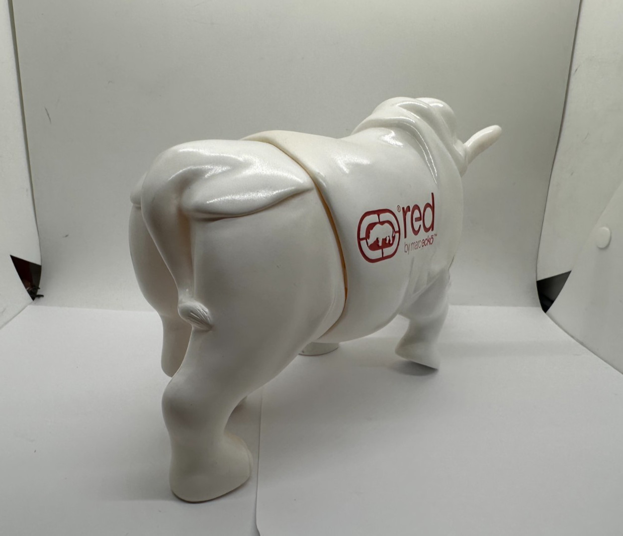RARE MARC ECKO STORE DISPLAY WHITE RHINO RED “COLLECTIBLE” 11.5″x6.5″