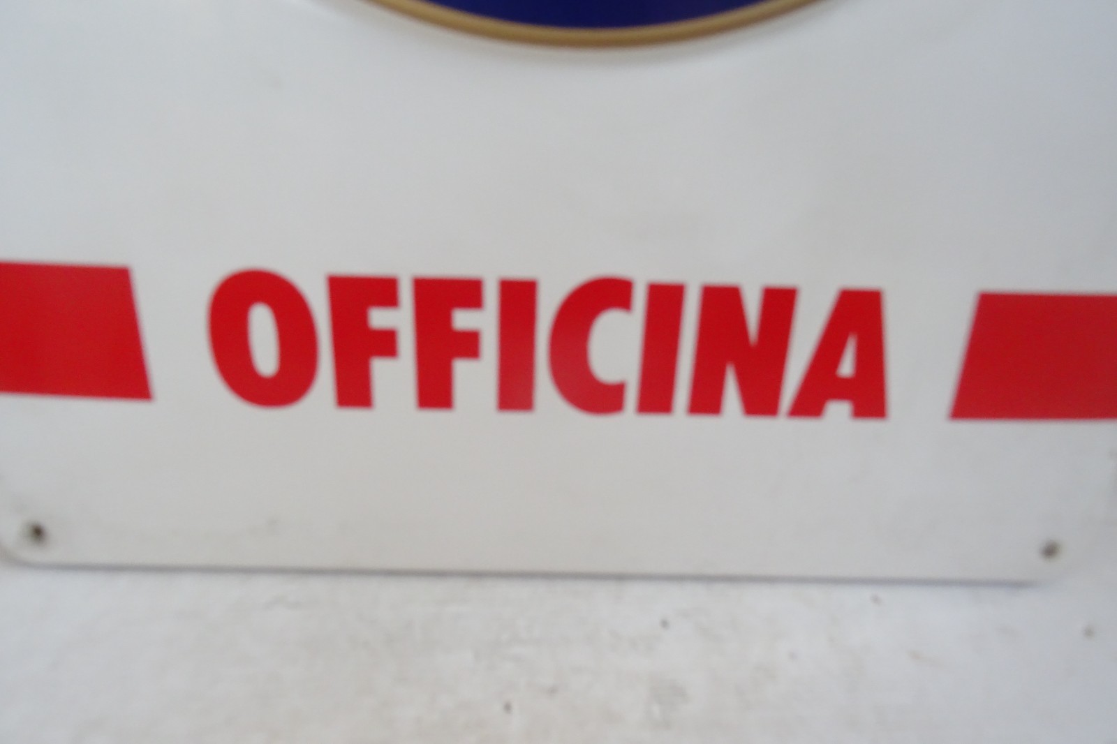 Alfa Romeo original workshop plastic sign Alfa 75 155 Q4