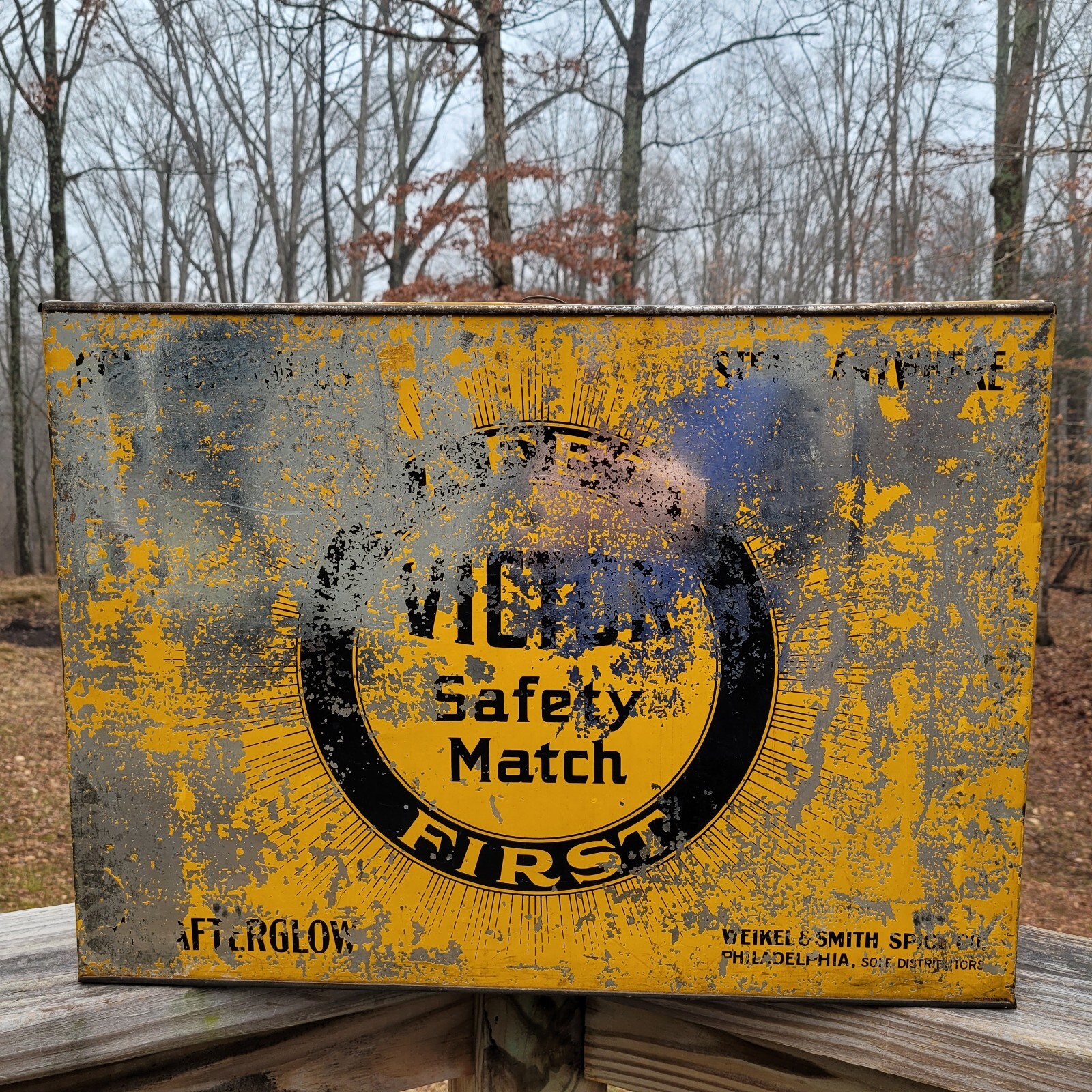 Lg Antique VICTOR SAFETY MATCHES Tin Shipping Country Store Advertising Sign Box