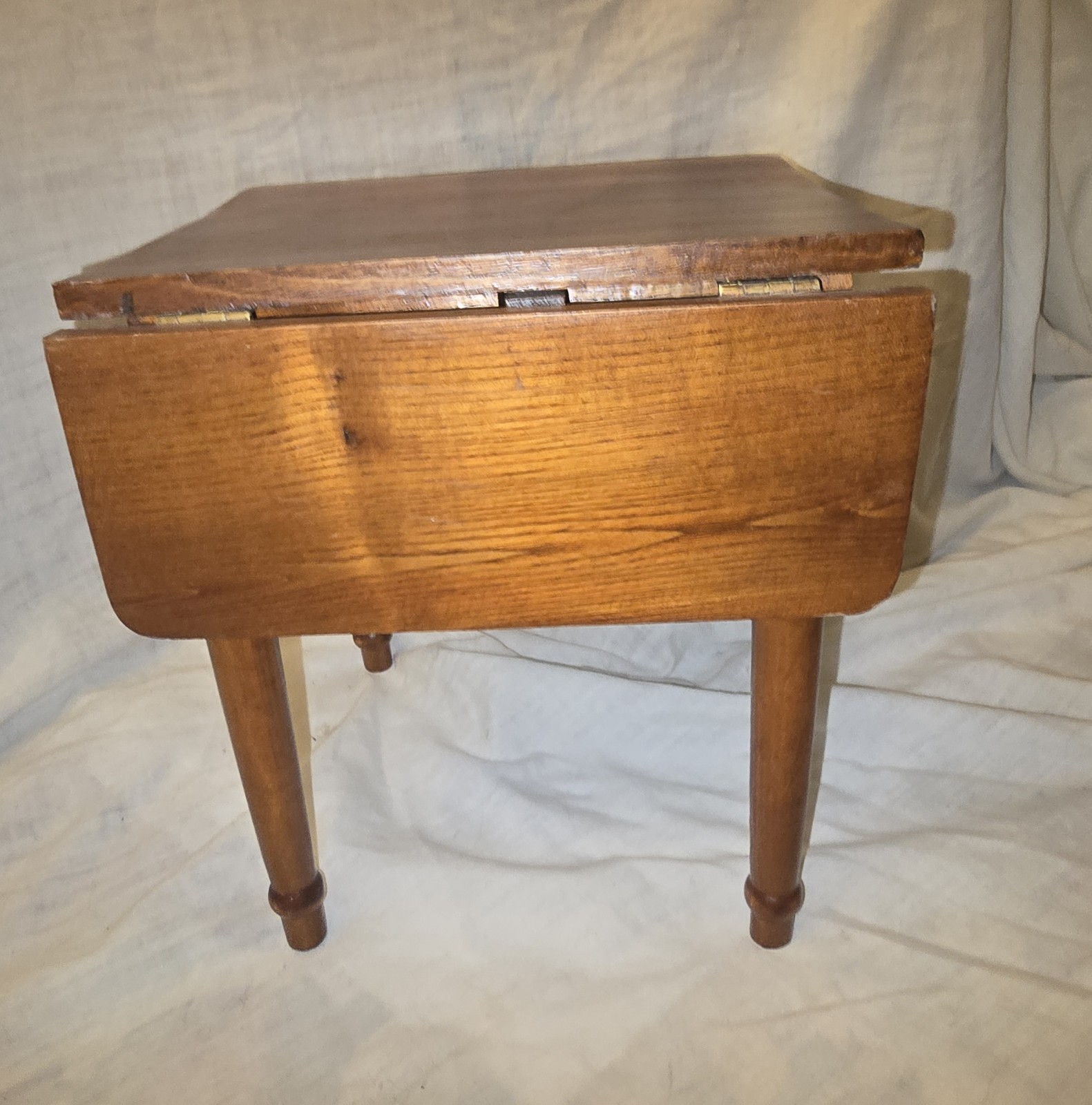 Antique Salesman Sample Drop Leaf Table And 2 Chair