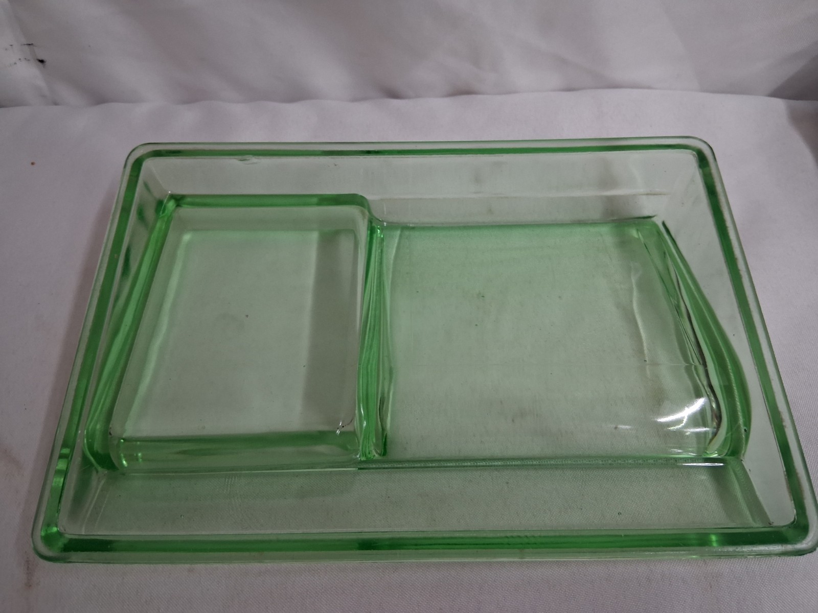 Clarks Teaberry Gum Display Tray Uranium Glass