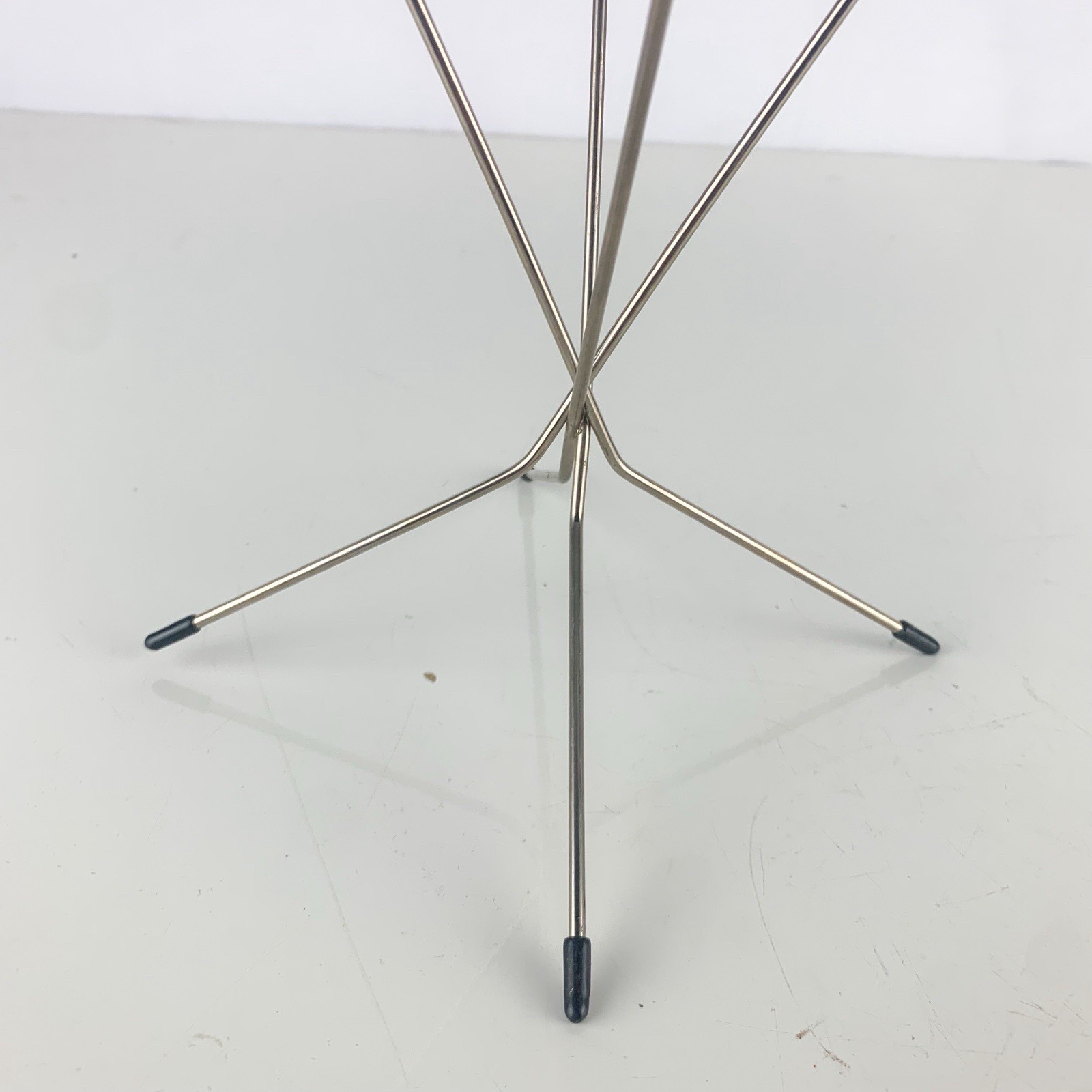 Antique Vintage Wire Millinery Hat/Wig Display Store Stand 12″ Tall Metal Rubber