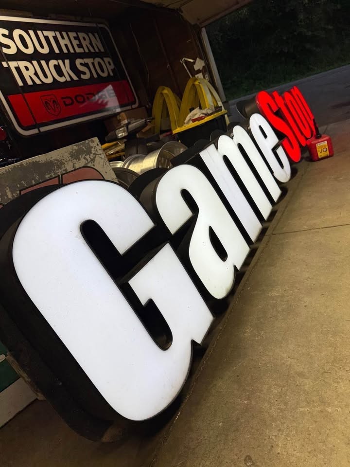 Authentic Massive 18FT Retired GameStop Sign – Lighted Retail Store Display Rare