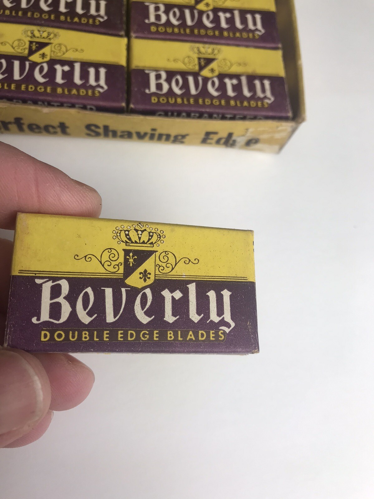 RARE VINTAGE BEVERLY ELIZABETH N.J. RAZOR BLADE COUNTER DISPLAY 20 PACKS IN BOX