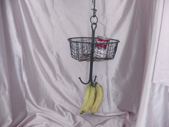 VINTAGE 1940s ERA MOM & POP FOOD CORNER STORE HANGING FRUIT VEG. DISPLAY BASKET