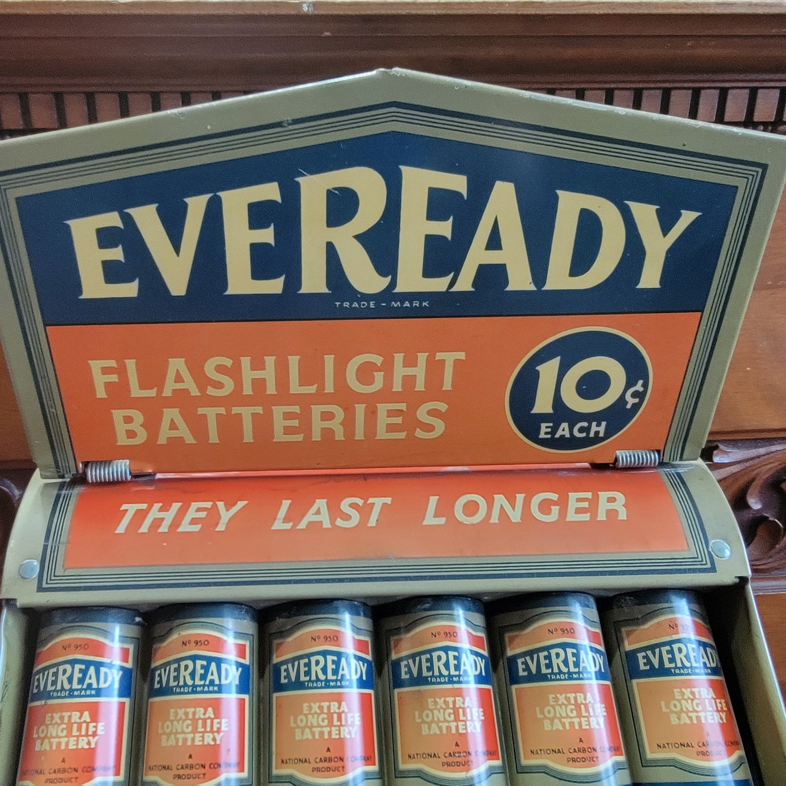 EVEREADY Batteries Store Counter Advertising Display 1930s