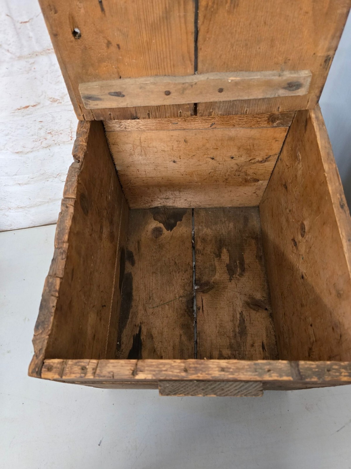 Antique Burgess Battery Co Advertising Shipping Wood Crate Box Handles & Lid