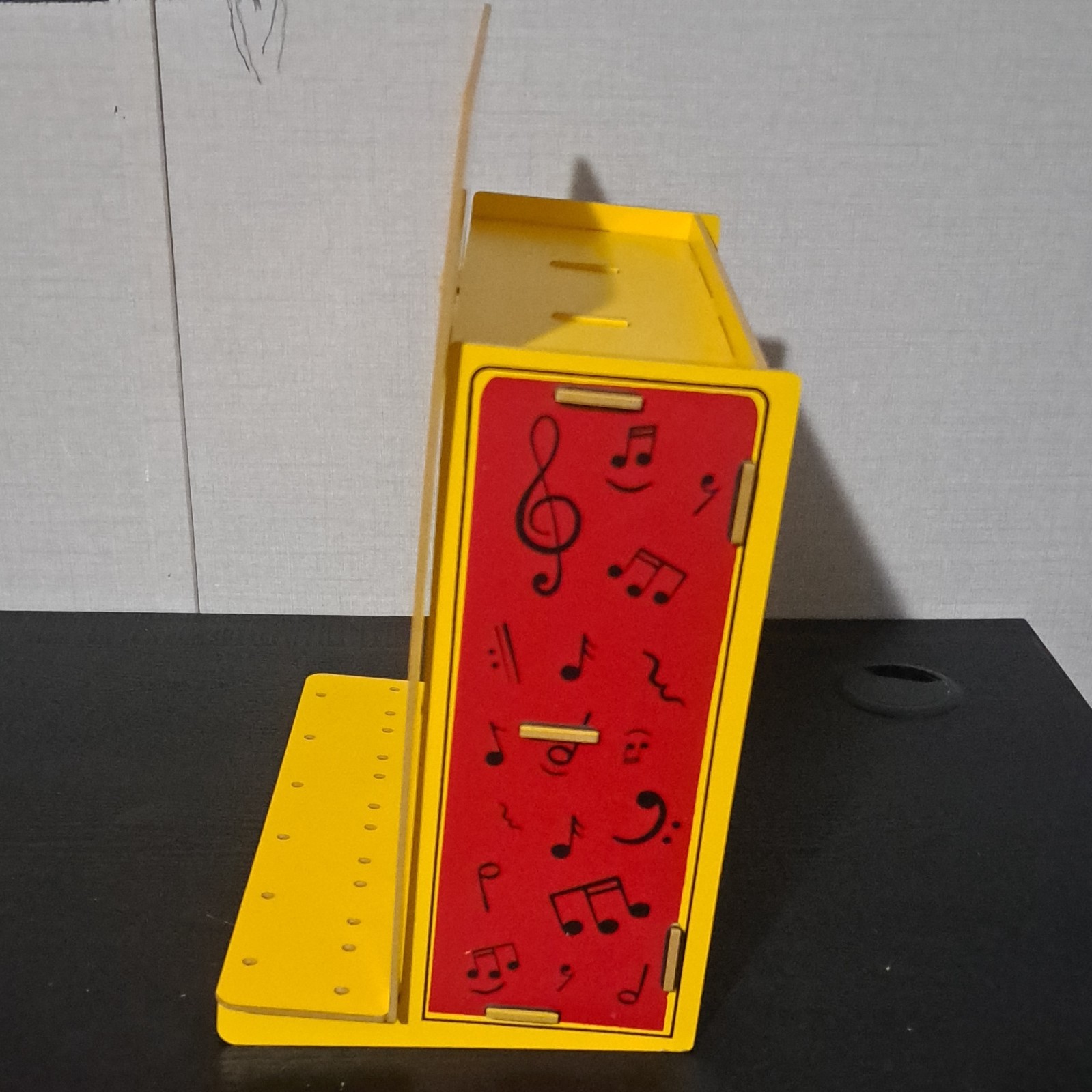 Kikkerland Music Boxes Countertop Store Display Stand Yellow Red