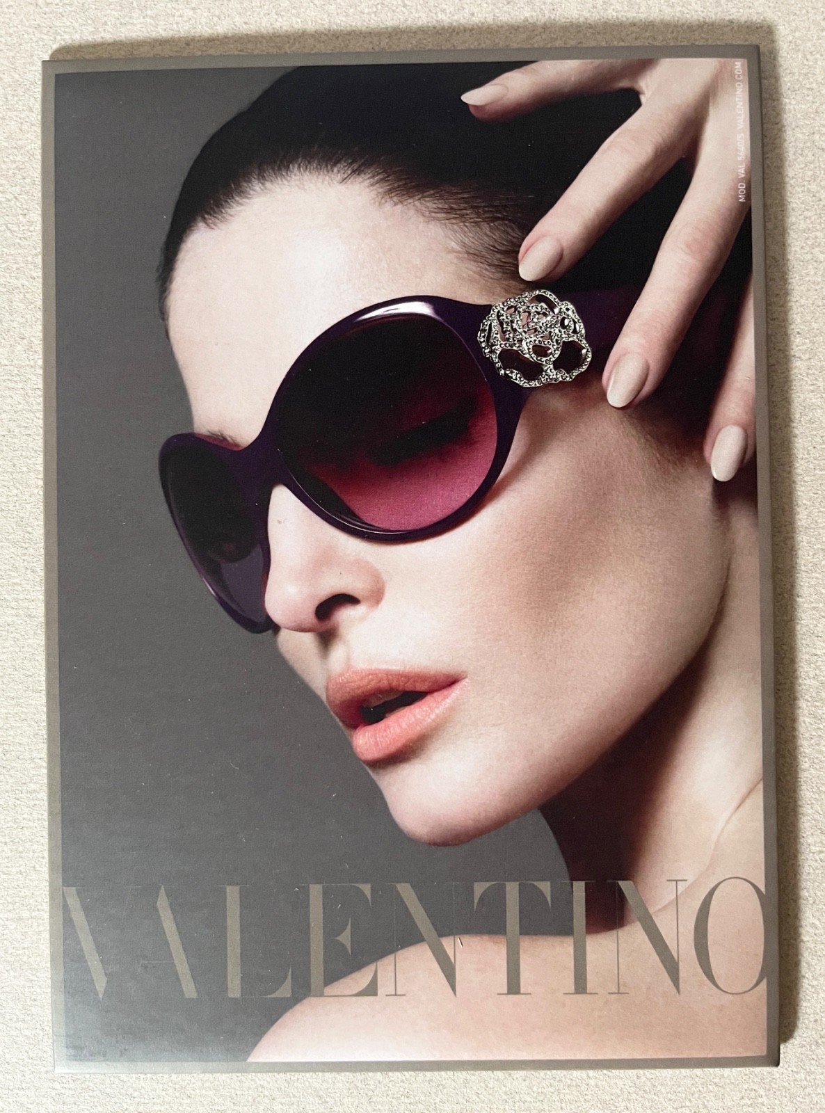 Valentino 2009 Unused NOS Store Display Counter Easel Card, 5″ x 7″