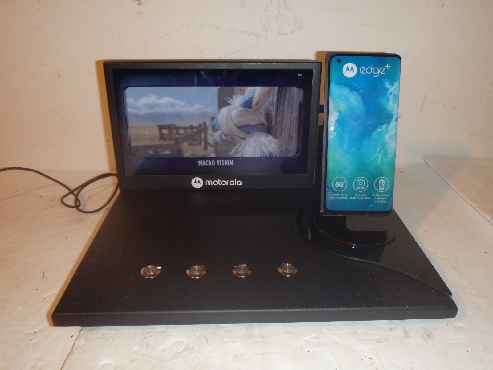 Motorola Edge + Plus Video Retail Store Display Phone Holder