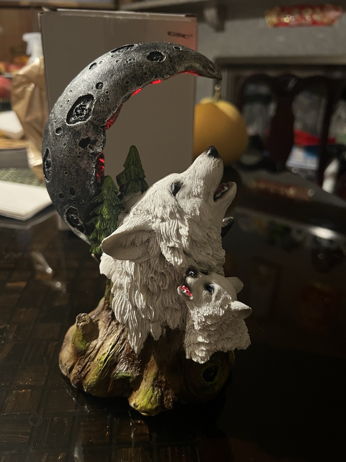 Wolf Light Up Display Piece