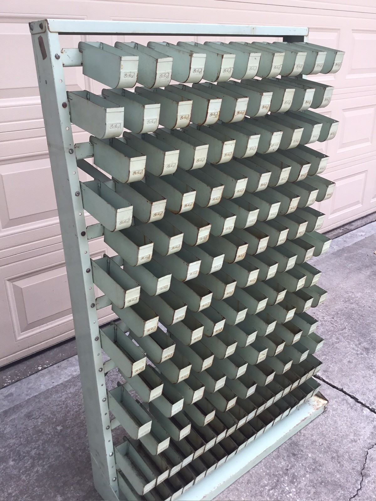 VINTAGE BATHEY HARDWARE STORE METAL DISPLAY FIXTURE SORTING ORGANIZER BOLT BIN