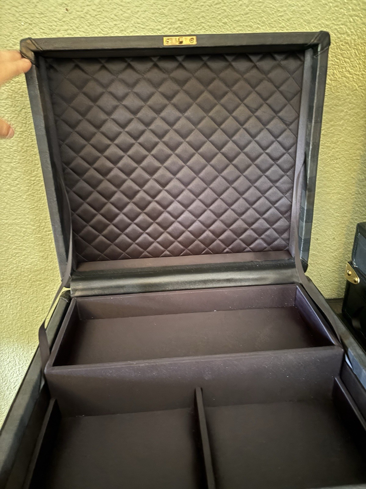 Very Rare Vintage Victoria’s Secret Black Display Luggage FREE SHIPPING
