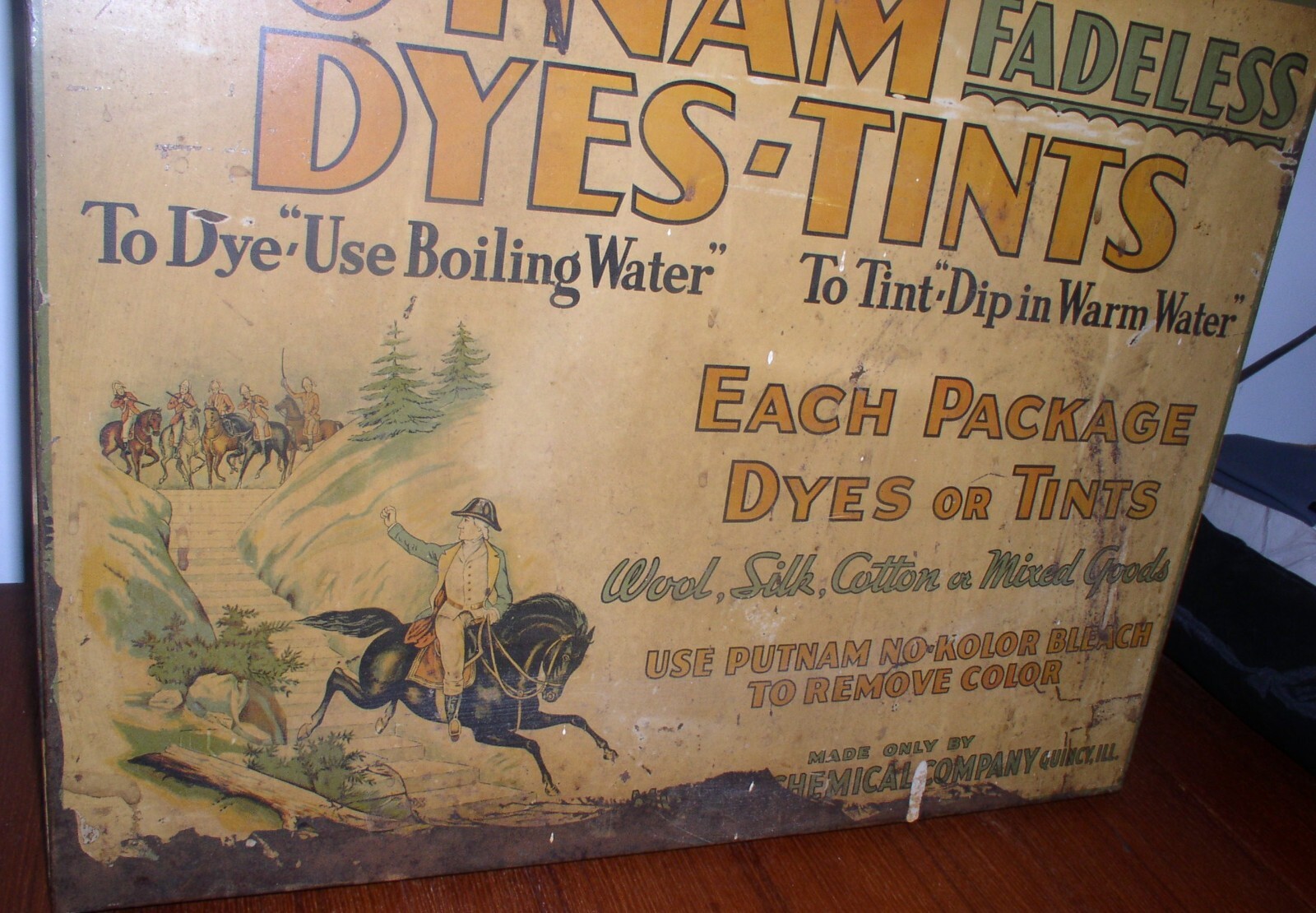Putnam’s Fadeless Dyes-Tints antique Store Counter Display Cabinet Metal/Wood