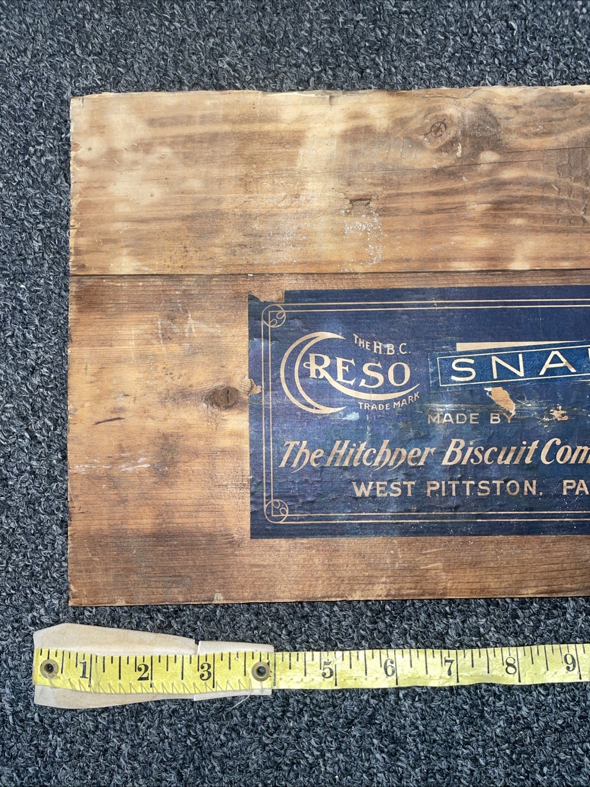VINTAGE WOOD STORE COUNTER BIN CRESO BISCUITS HITCHNER BISCUIT CO Wall Decor