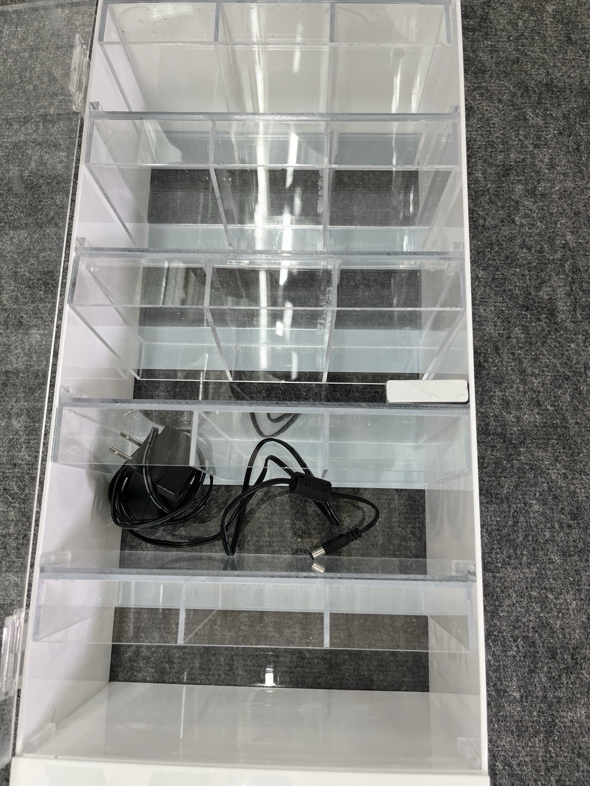 Clew Pouches LED Advertising Store Display 23″ X 10″