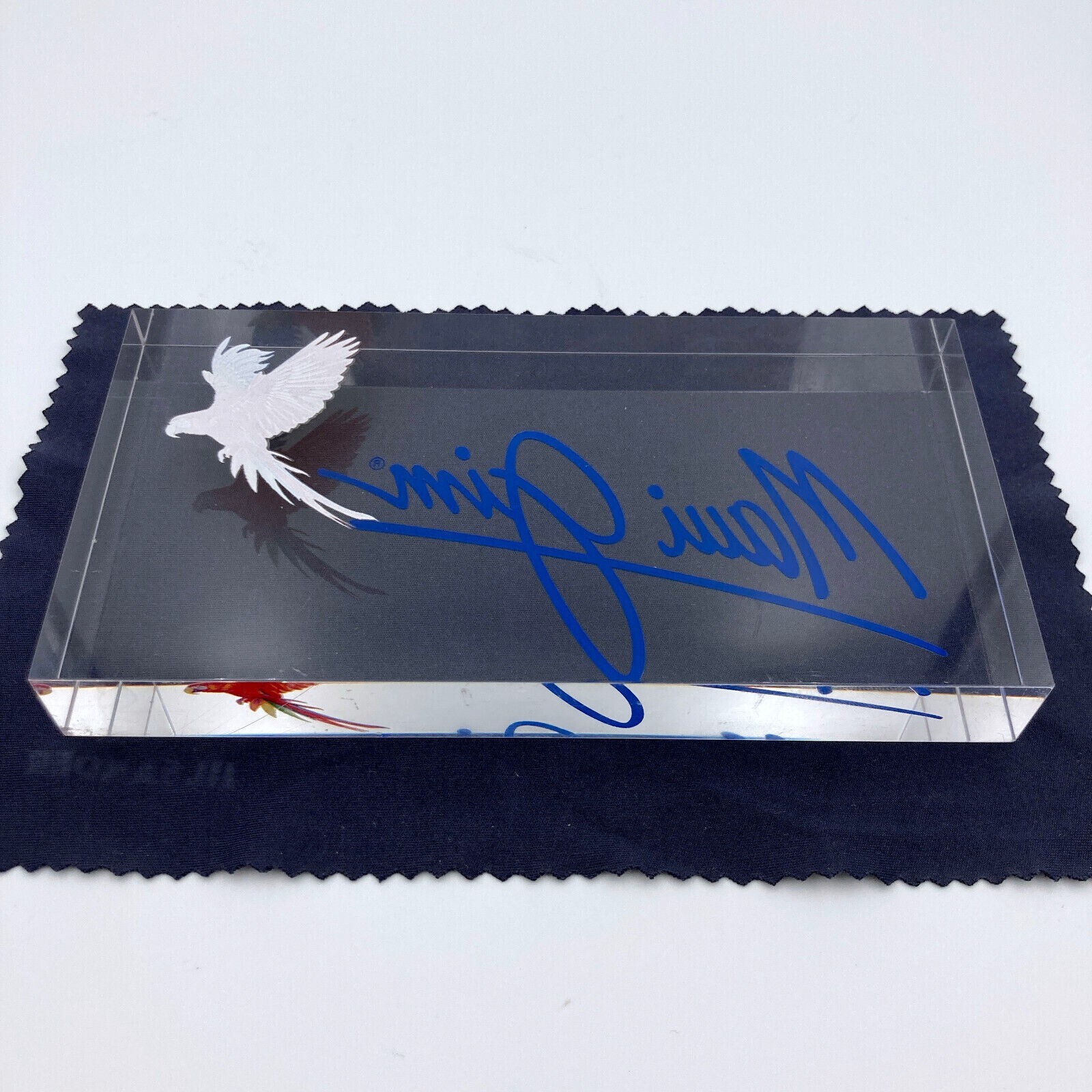 Maui Jim Acrylic Promotional 6.25″ Plaque Advertisement Sign for Sunglasses