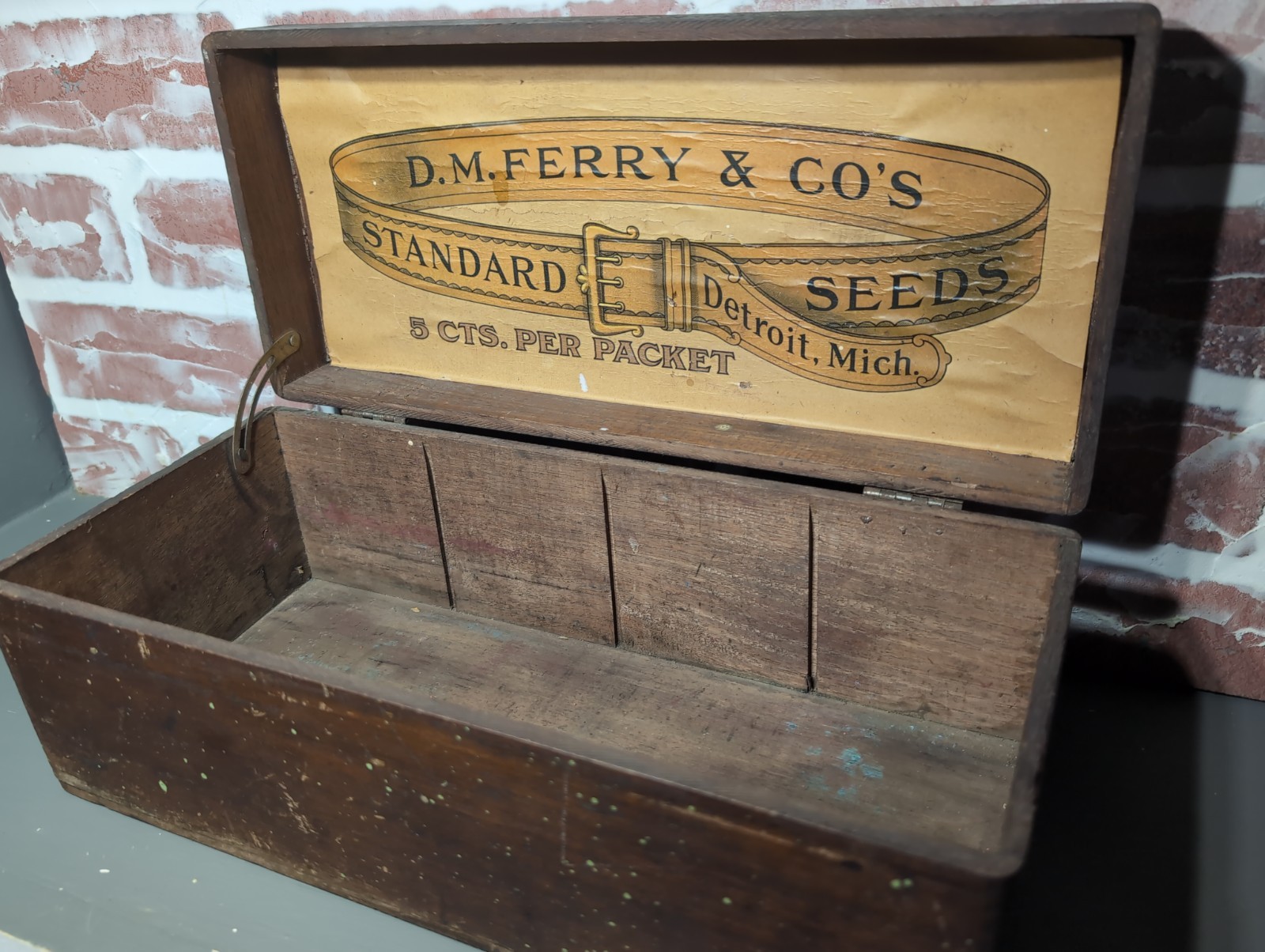 Antique D.M. Ferry & Co’s standard seeds Wooden Box Store Display Advertisement