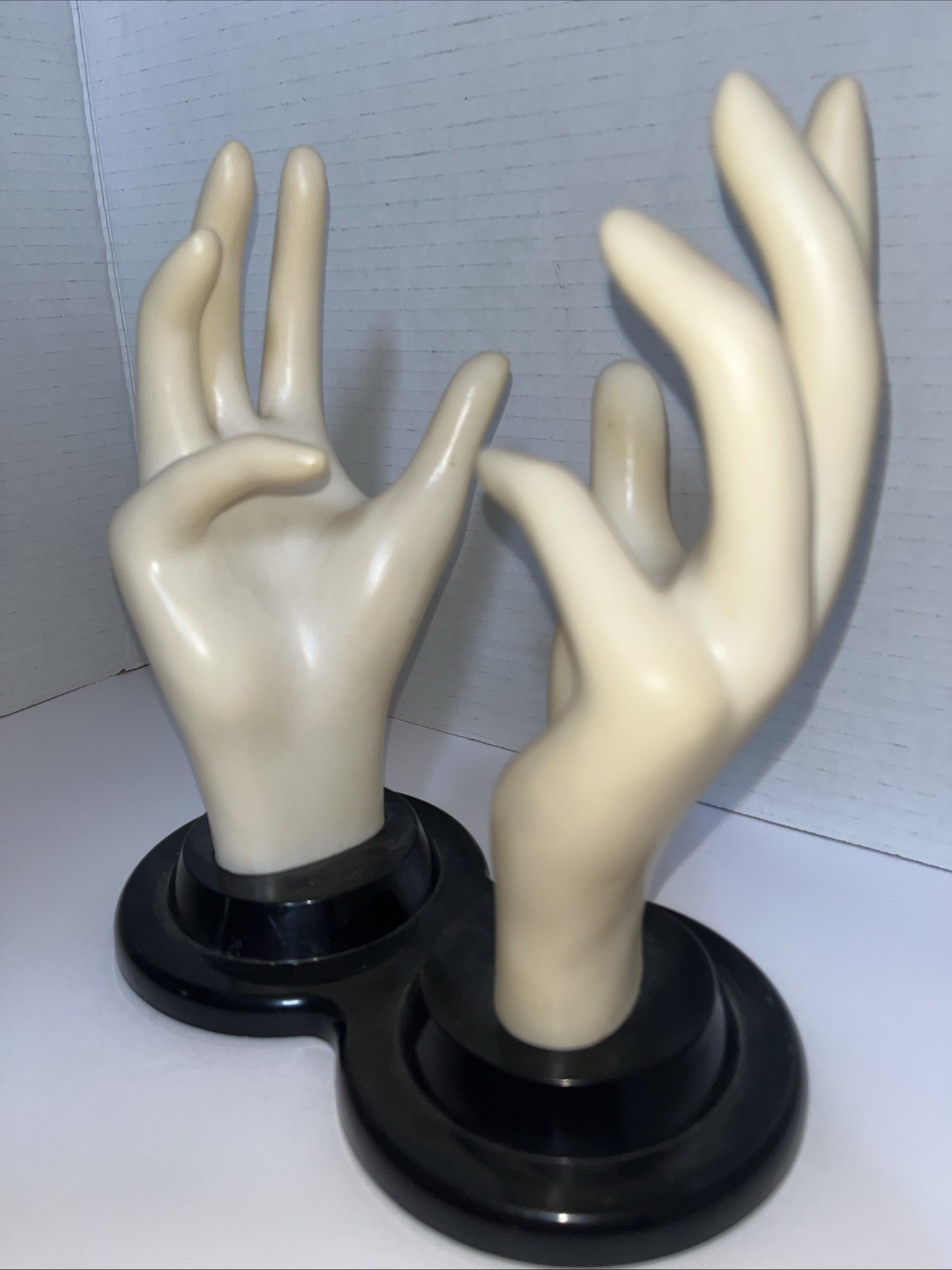 Vintage 1990 Giftware Double Mannequin Hands Jewelry Ring Display TX1