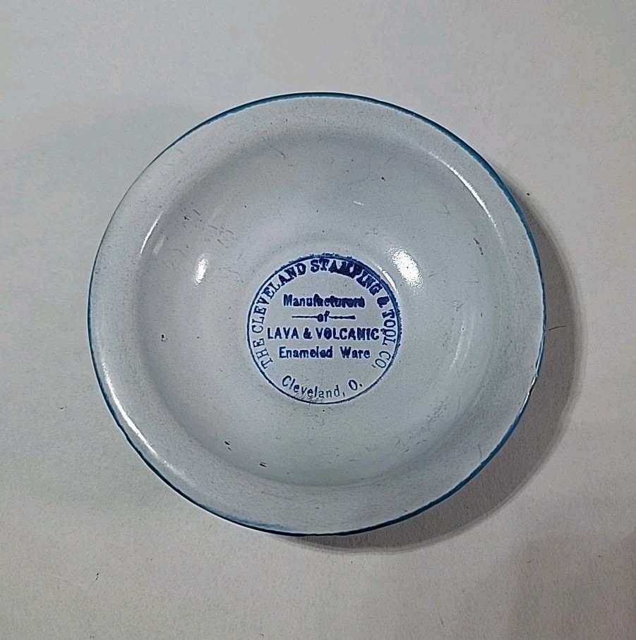 Advertising Bowl Cleveland Stamping & Tool Co. LAVA & VOLCANIC ENAMEL WARE, Ohio