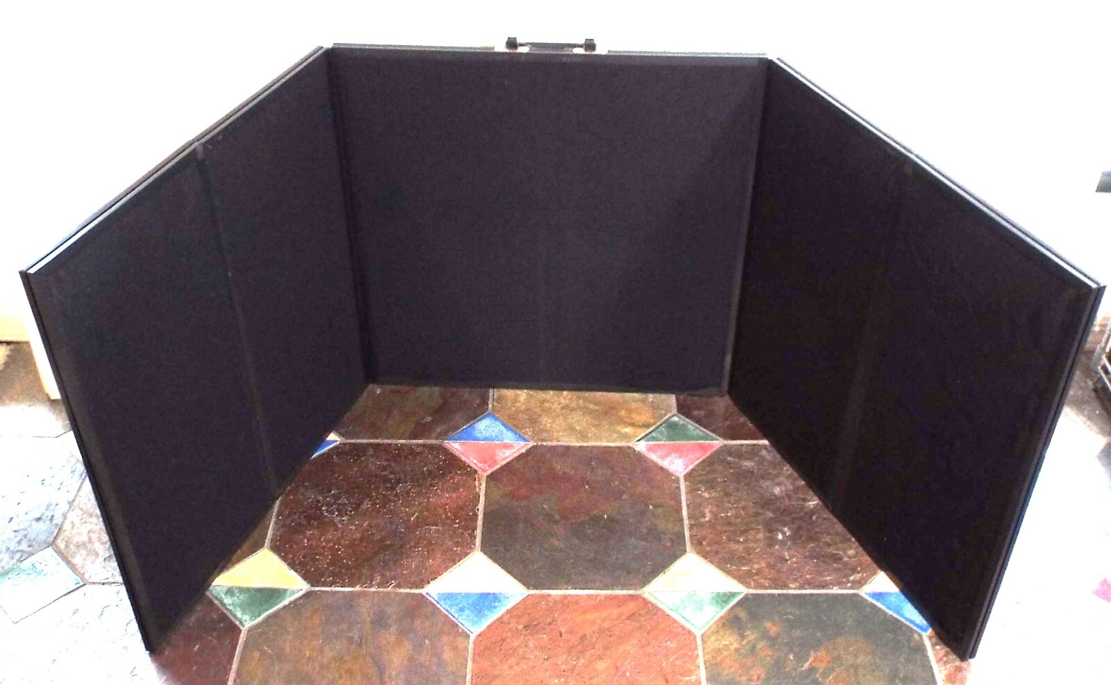 Armstrong Five Panel Tabletop Sales Display – Adjustable 24″ h x 72″w – Nice