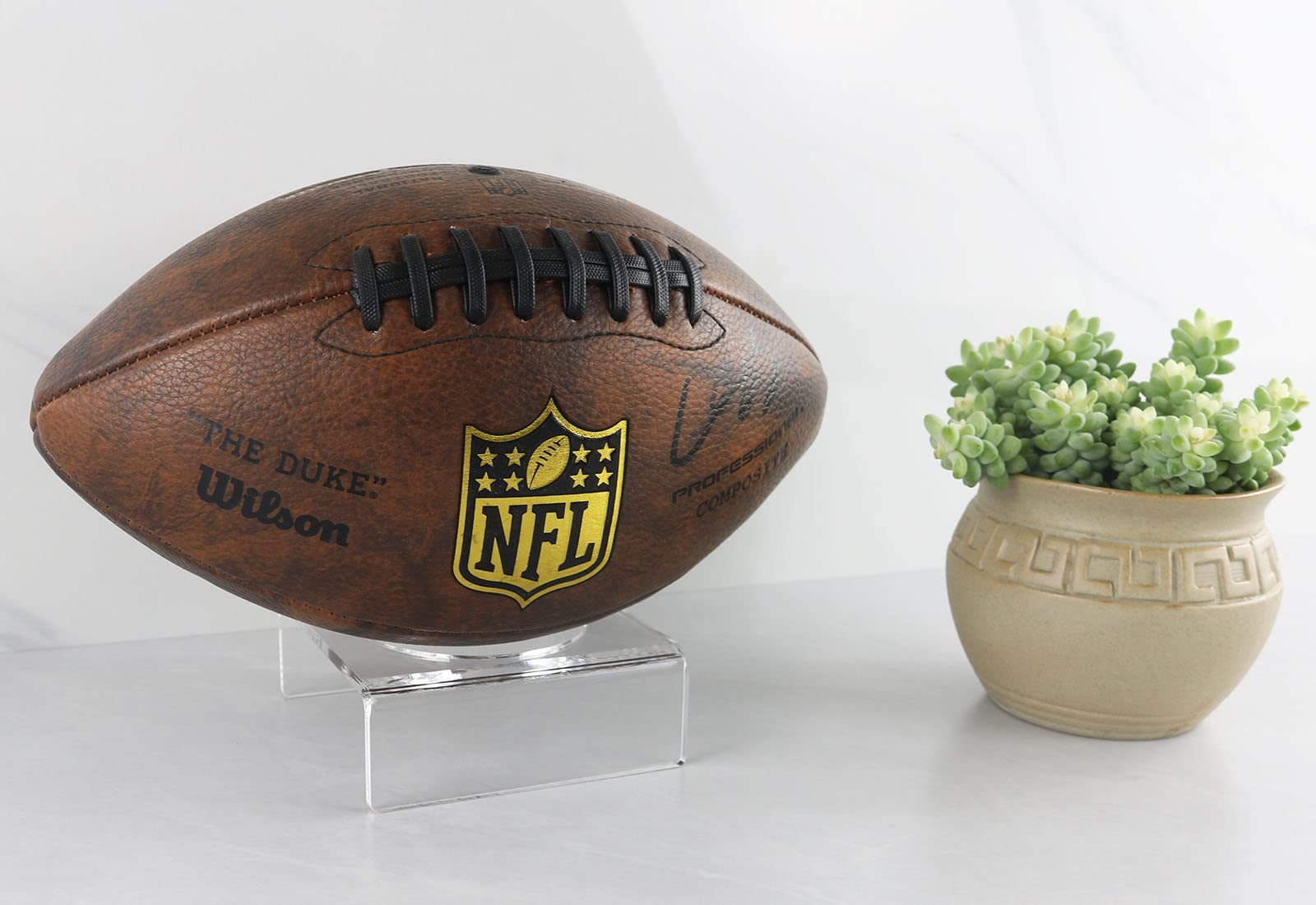 Clear Acrylic Football Stand, Display Holder for Basketball,
