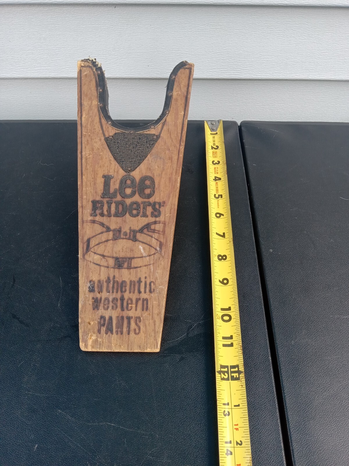 LEE RIDERS AUTHENTIC WESTERN PANTS Vtg Boot Jack Sign Rare Store Display Trl7#27