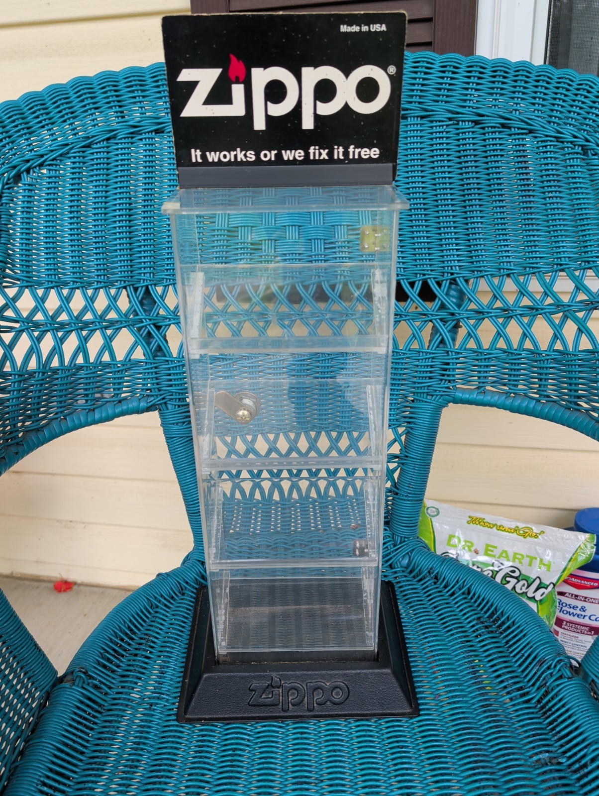 Vintage Zippo 20″ Store Display With Sign No Key Locking Clear Black 4 Panel…