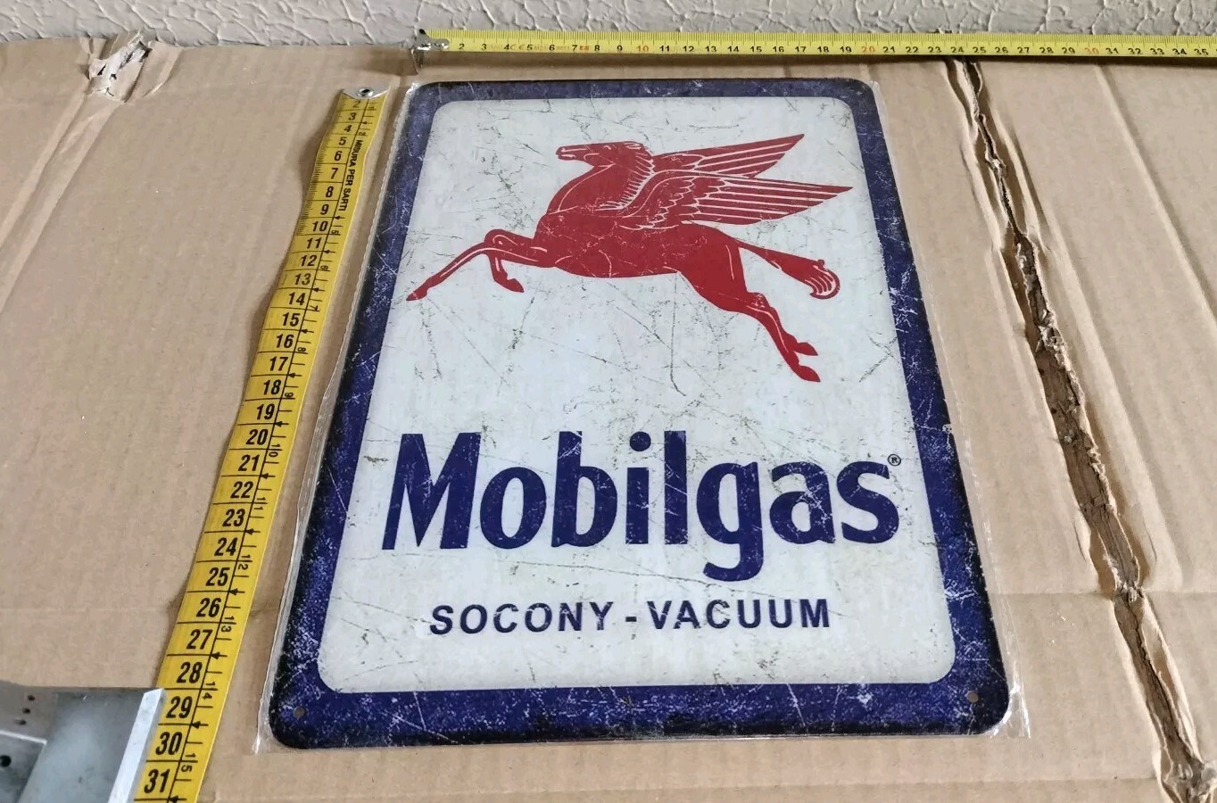 Mobilgas Socony Metal Collectible Advertising Sign Table – Vacuum