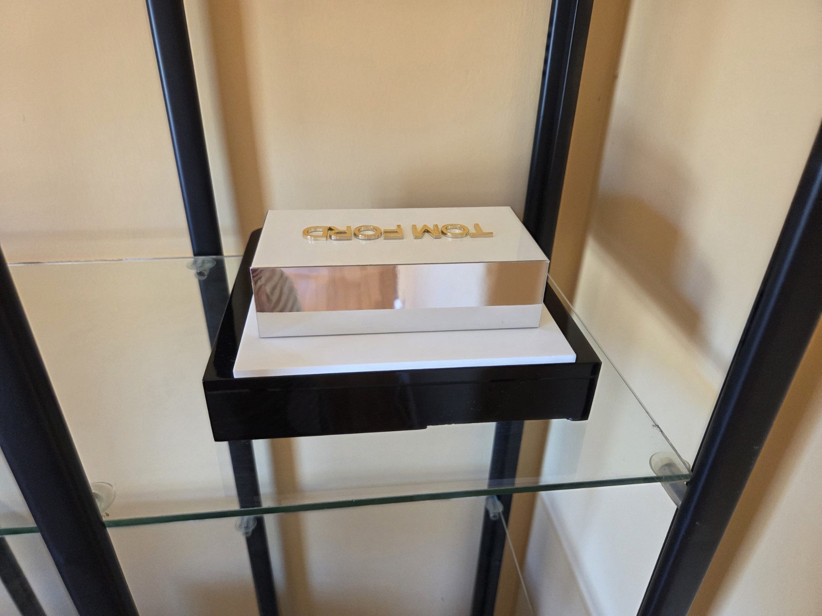 TOM FORD SUNGLASSES EYEGLASSES LOGO DISPLAY, SIGN. PLASTIC MIRROR , WHITE/BROWN