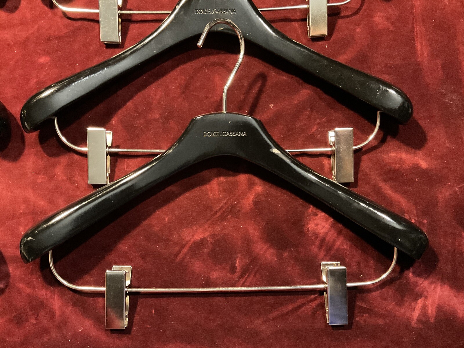 1 Luxury Original Store Hanger DOLCE & GABBANA Gloss Black Solid Wood + clipper