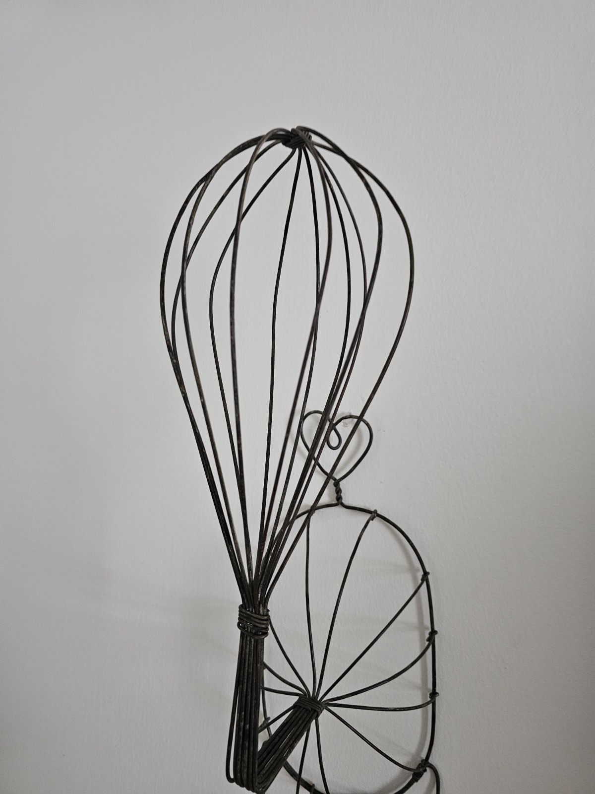 Vintage Antique Wire Hat Wig Stand Wall Holder Rack Store display Original
