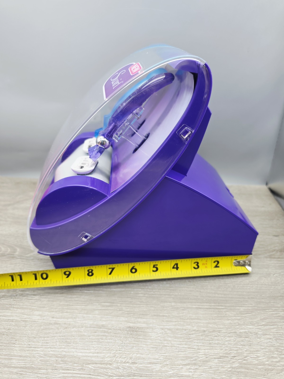 Gillette Venus Swirl retail display showcasing razors “Flexiball” Motion Sensor