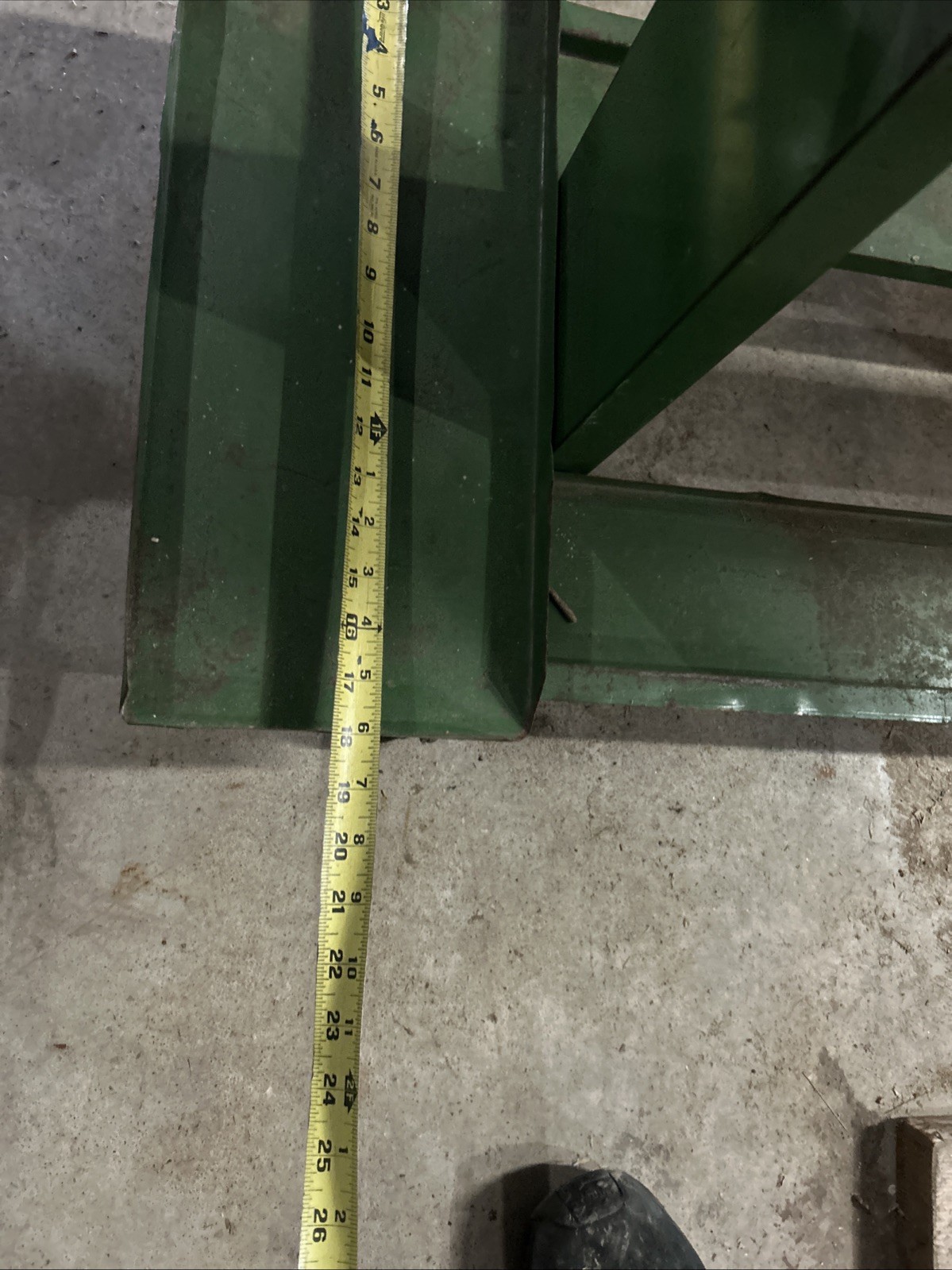 Keen Kutter Lightweight Garden Tool Display