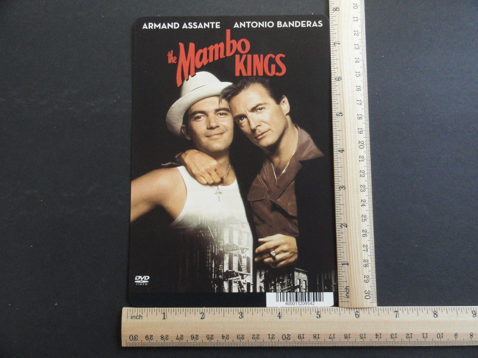 THE MAMBO KINGS (ANTONIO BANDERAS) BLOCKBUSTER VIDEO STORE BACKER CARD