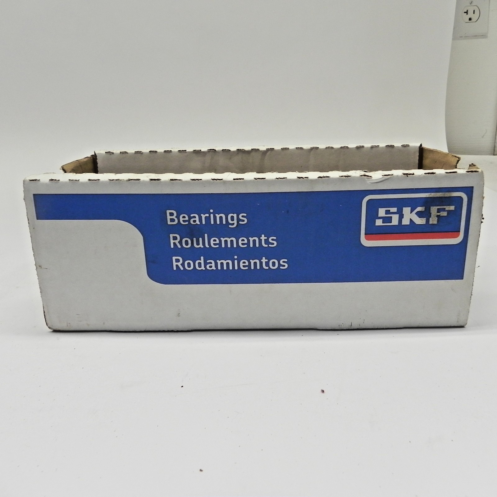 SKF SEALS & BEARINGS SERVICE STATION COMPONENTS CARDBOARD BOX EMPTY DISPLAY USED