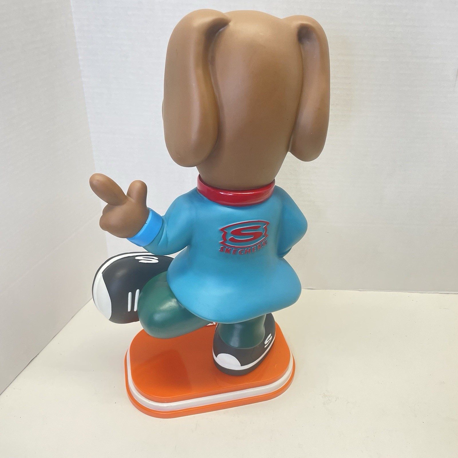 SKECHERS Shoe Sneakers Dog STORE DISPLAY ADVERTISING STATUE 17″ EXTRA Rare!