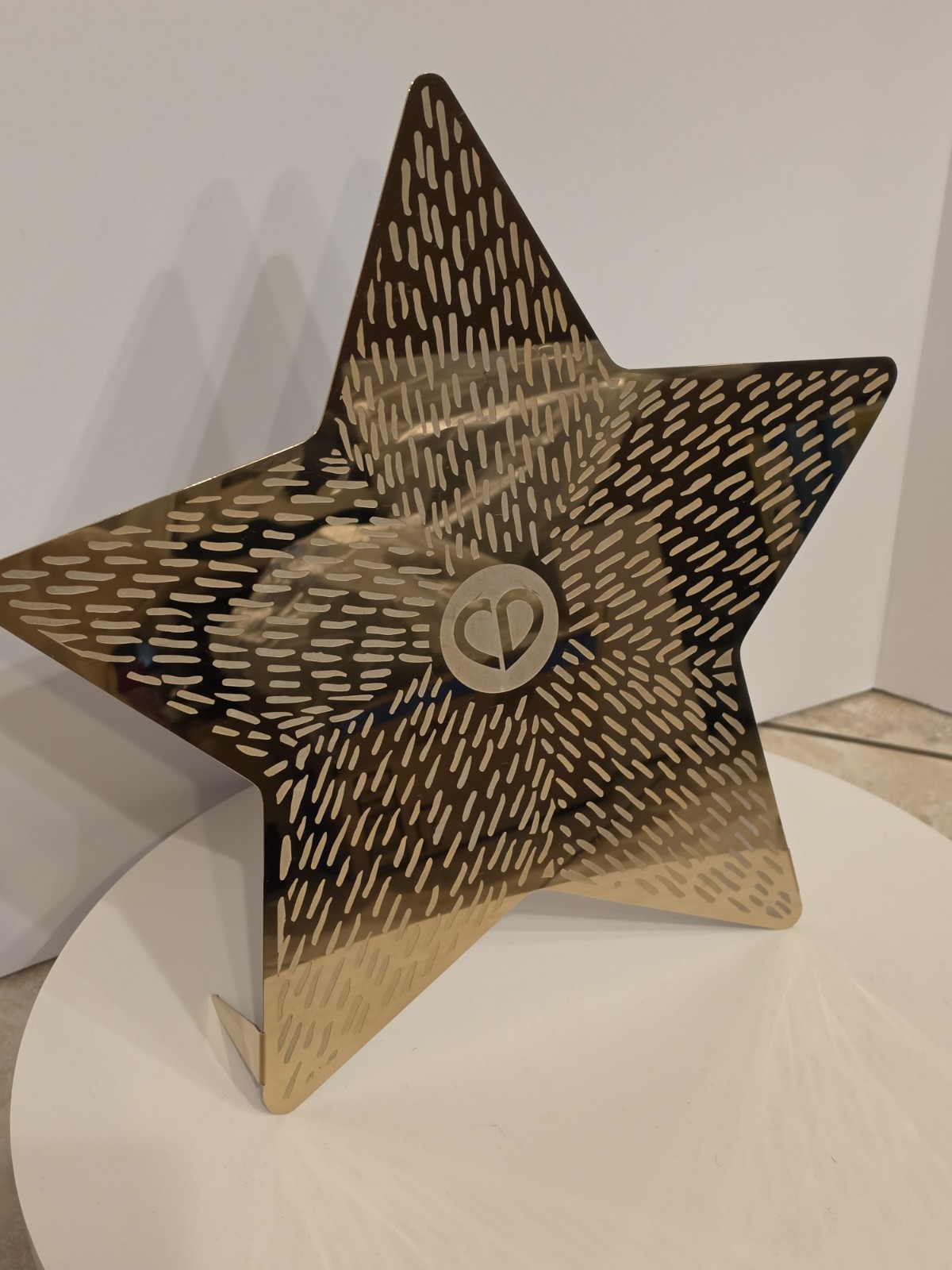 Christian Dior boutique counter top Star display
