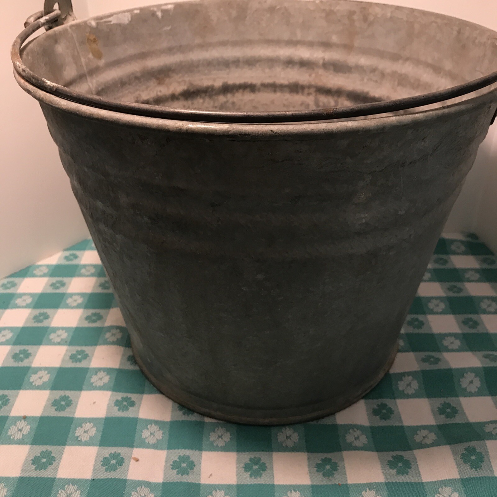 Chief Metal Ware Northwest Metal Products Co. Kent Washington bucket