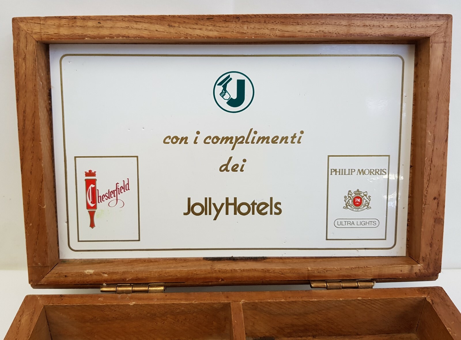 JOLLY HOTELS CHESTERFIELD PHILP MORRIS Pub Cigarette Tobacco Holder Wooden Box