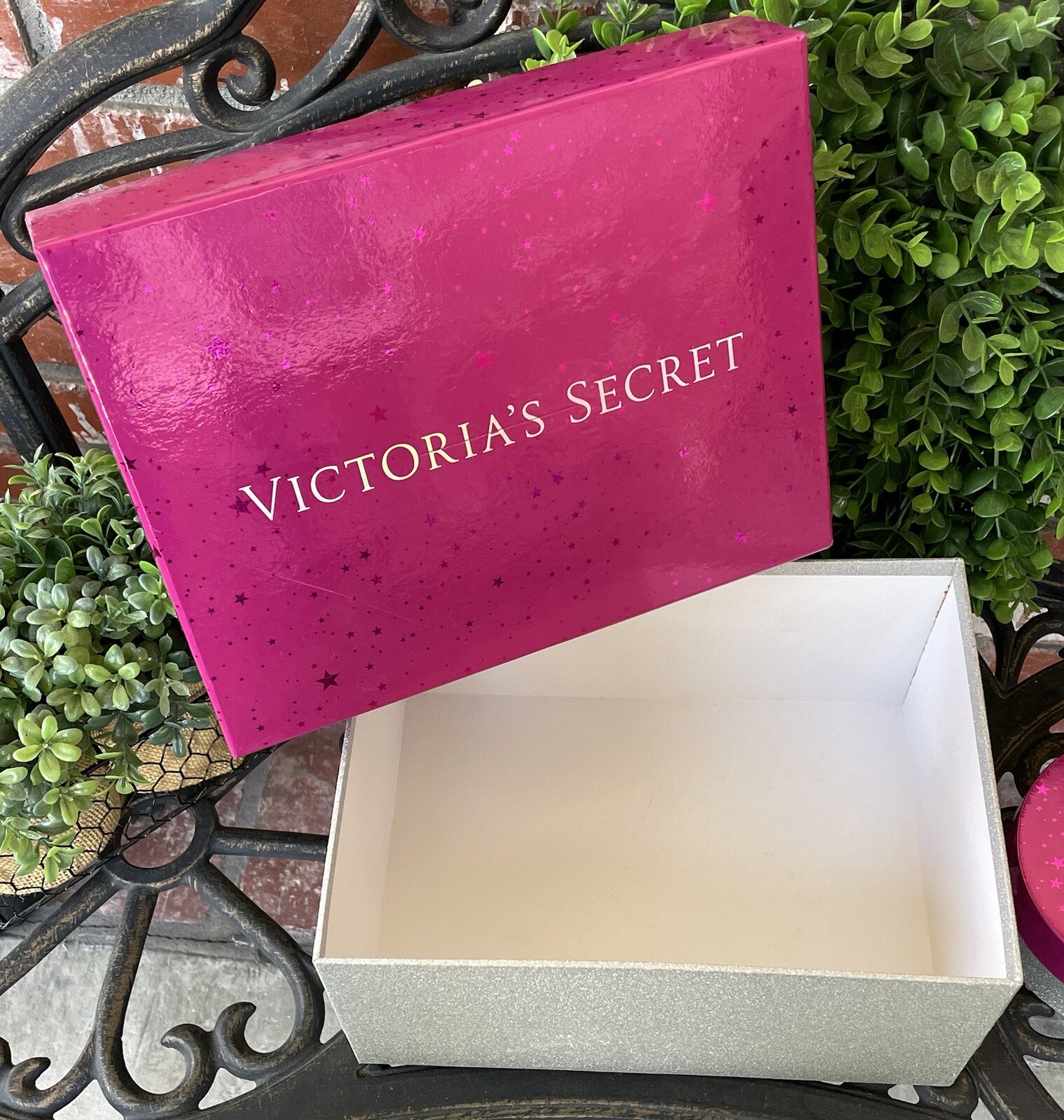 Victoria’s Secret Display Gift Boxes; Hot Pink & Stars/Glitter; Rectangle/Round