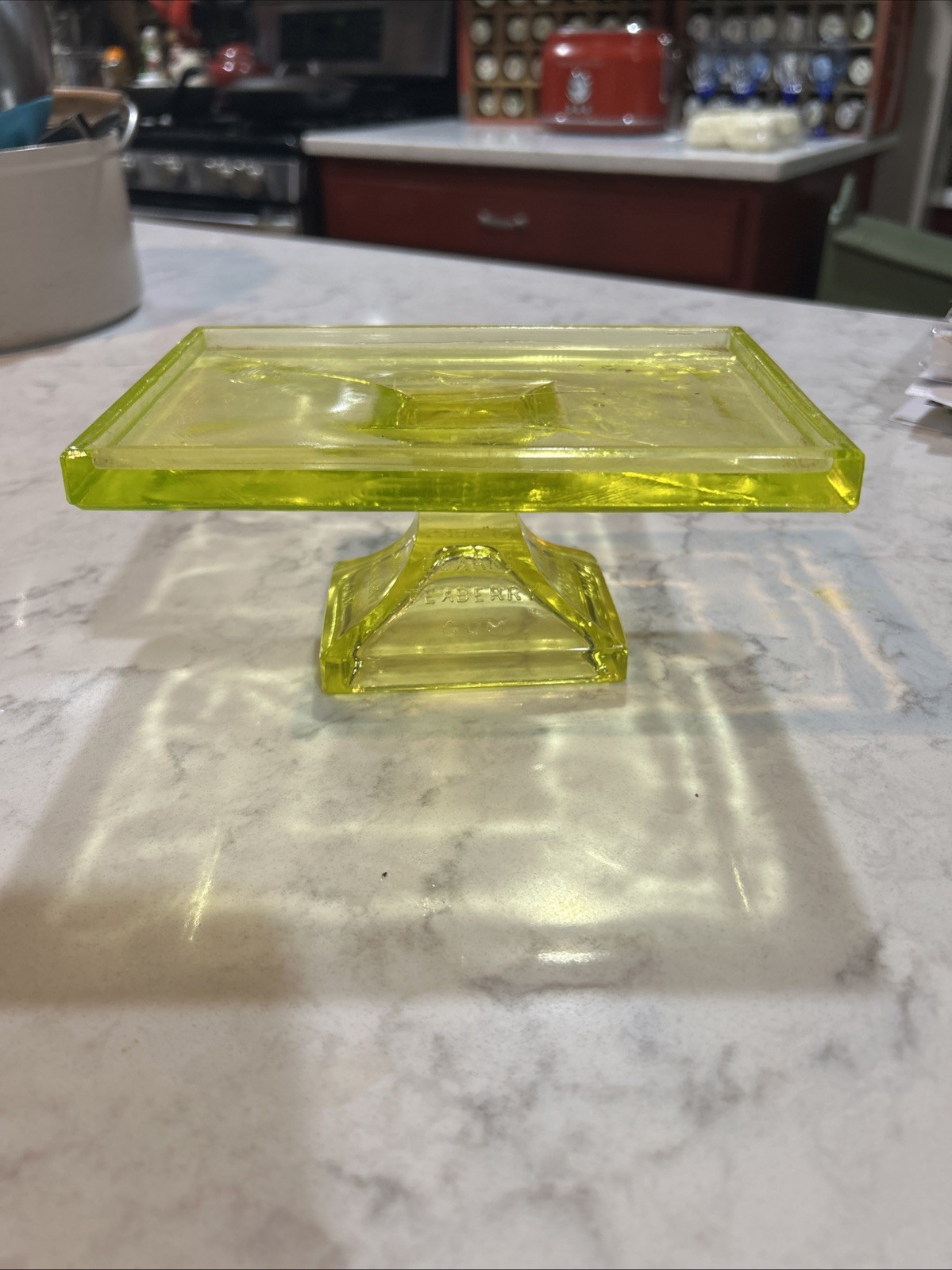 1900’s CLARKS TEABERRY CHEWING GUM VASELINE/URANIUM GLASS DISPLAY CASE PEDESTAL