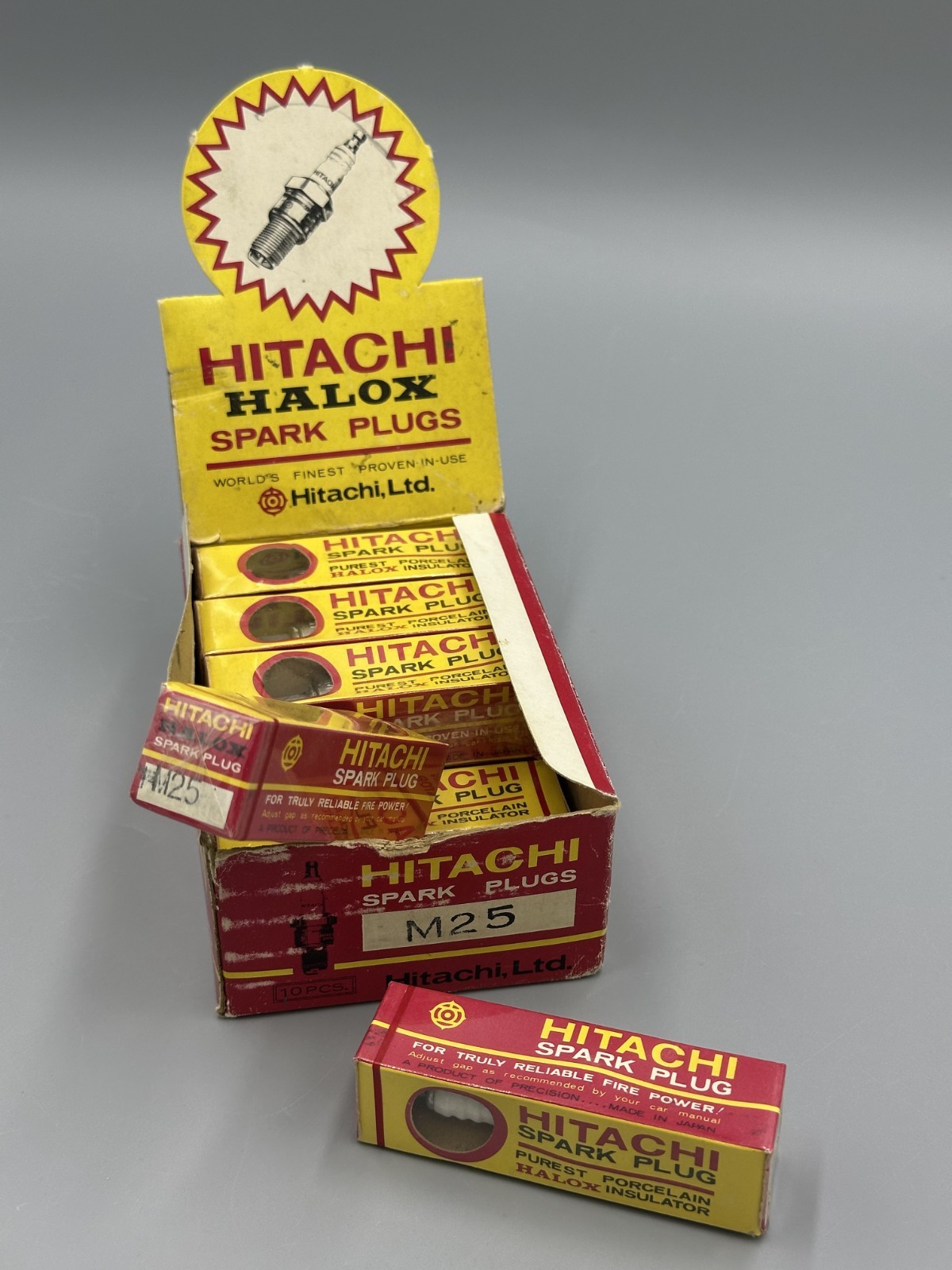 Vintage HITACHI SPARK PLUGS M25 Store Display Box of 10 NOS