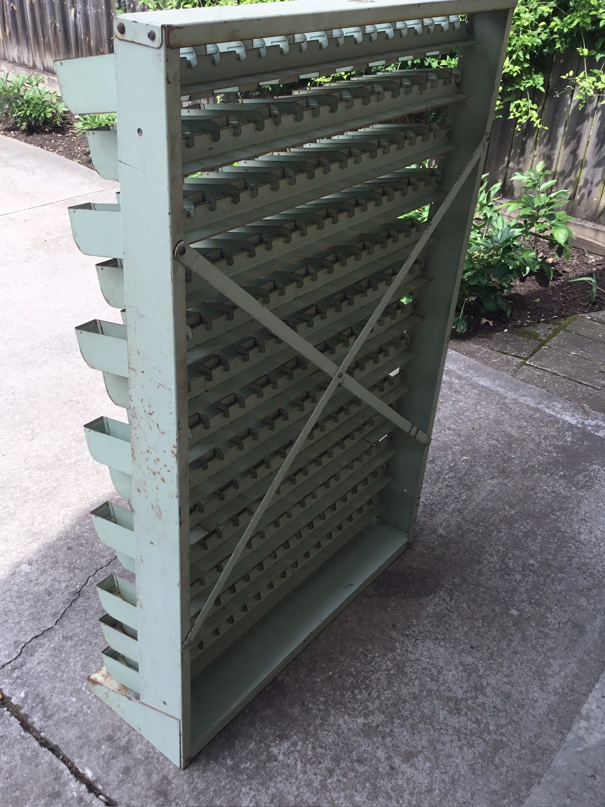 VINTAGE BATHEY HARDWARE STORE METAL DISPLAY FIXTURE SORTING ORGANIZER BOLT BIN