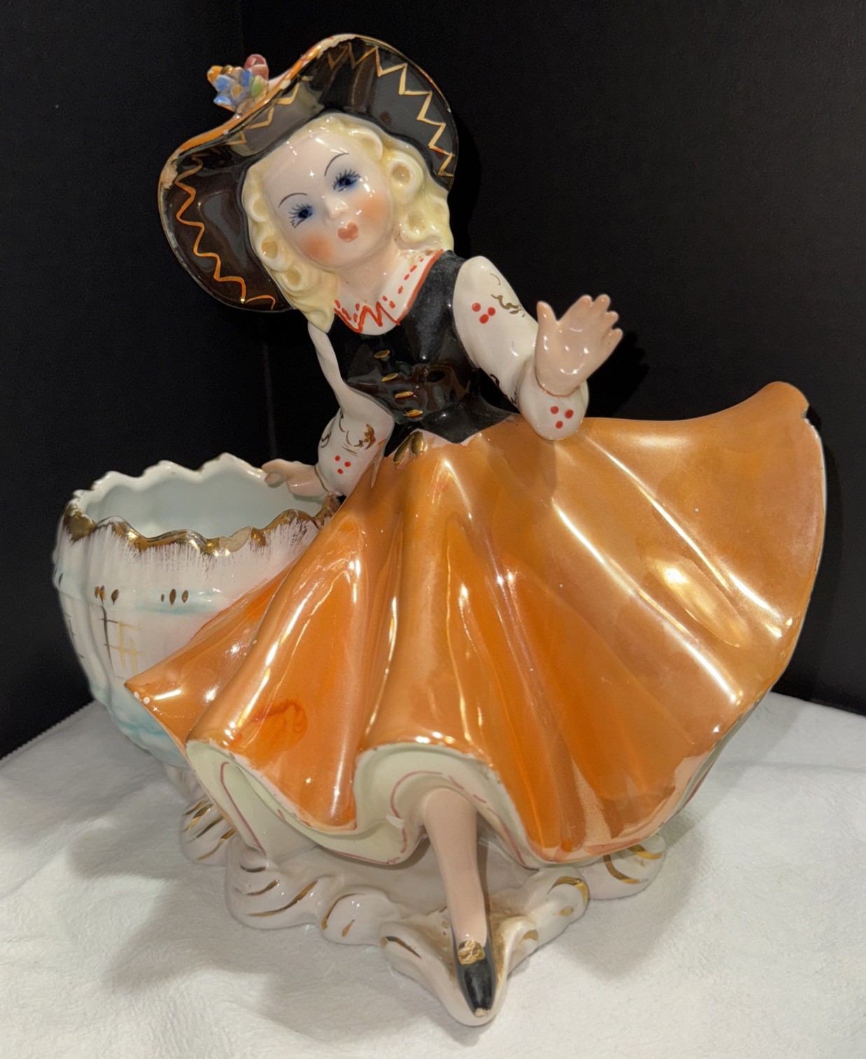 STATUE G.GUARDI ITALY ORANGE CAPODEMONTE GIRL ORANGE PLANTER FIGURE