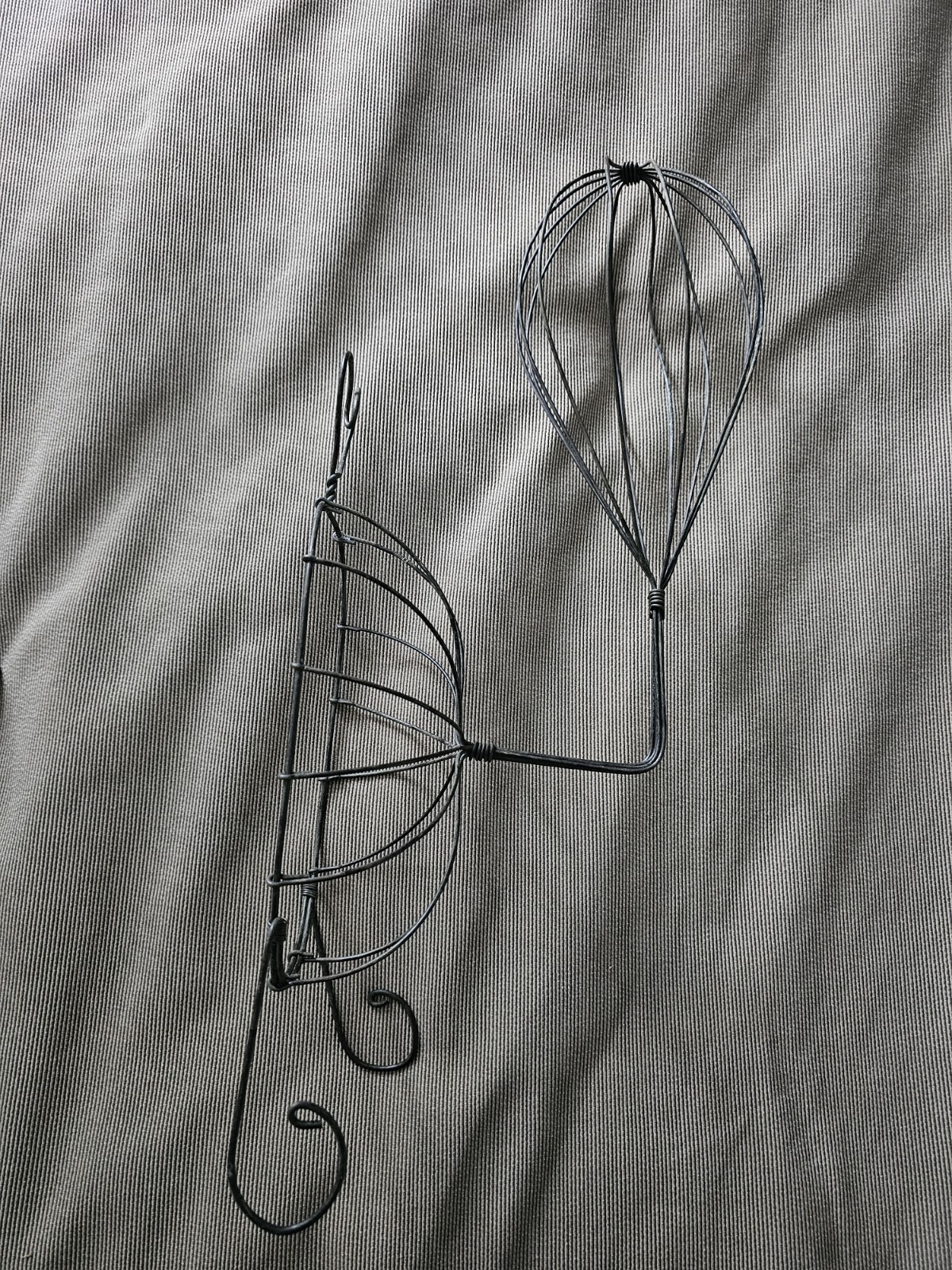 Vintage Antique Wire Hat Wig Stand Wall Holder Rack Store display Original