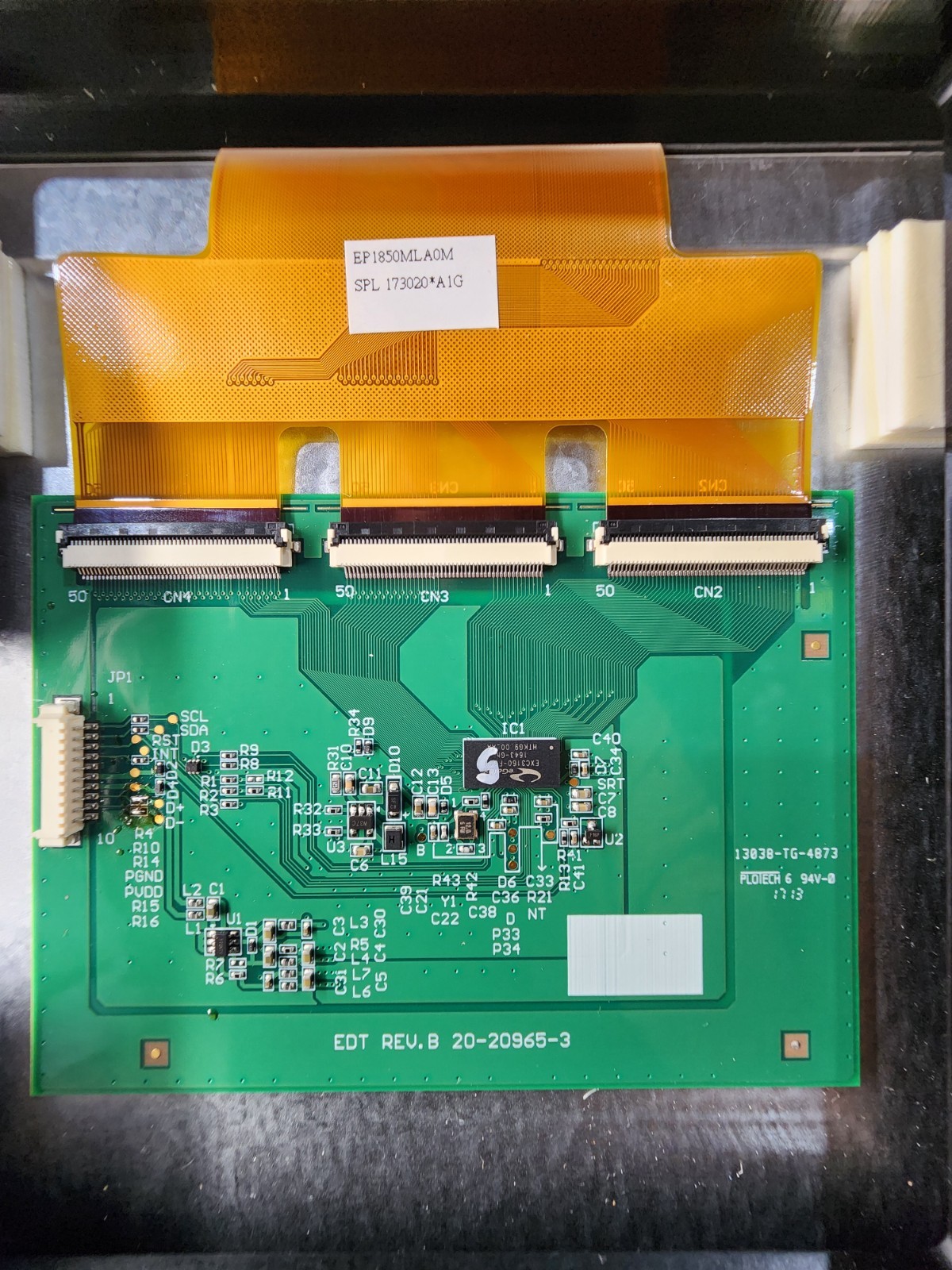 EDT Emerging Display Tech Corp Sample Display Solution 18.5 inch