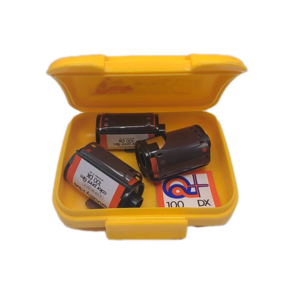 Kodak 35mm Film Yellow Plastic Storage Container Case Camera CP 135-24