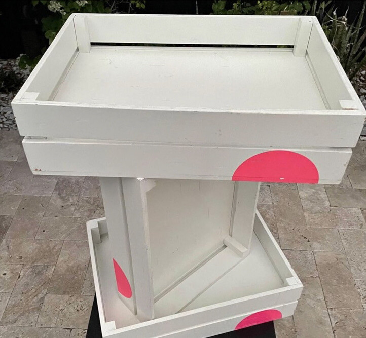 PINK VICTORIA’S SECRET – Single Wooden Display Crate **RARE**