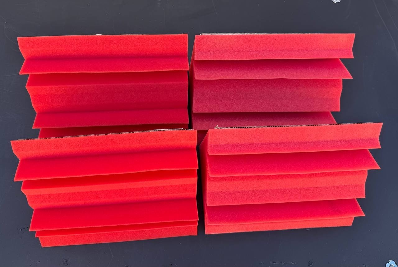 Lot of 4 Red Trifold Display Boards w/ Foam Backing – Presentation Stand